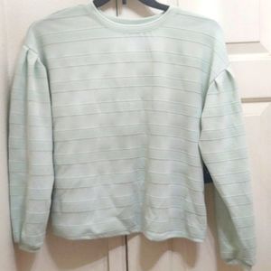 Apt 9  long sleeves shirt size M/L
